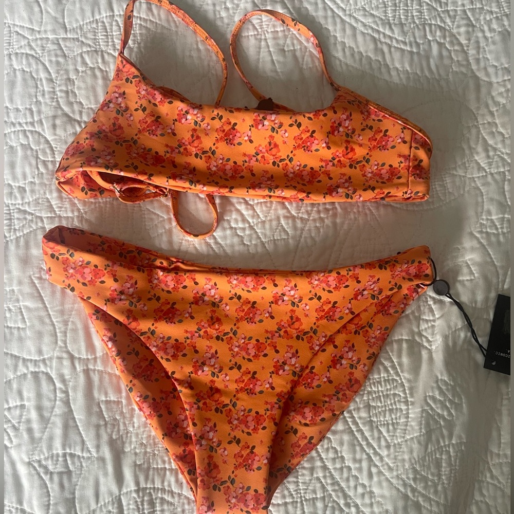 NWT Skatie Hanalei Bikini (XS)
